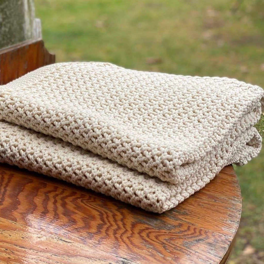 Chunky Knitted Throw Blanket | {neighborhood} Drew Derose Designs