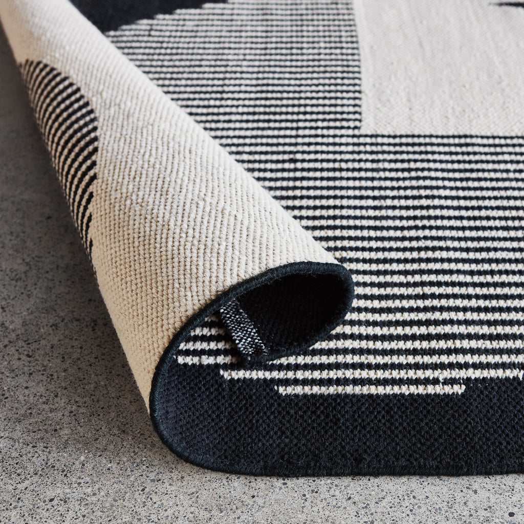 Construct Reversible Rug | {neighborhood} Gus* Modern