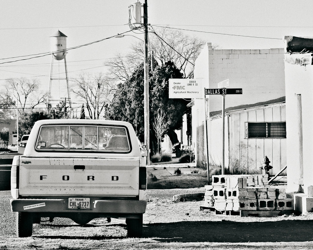 Dallas Street | {neighborhood} Steven Visneau