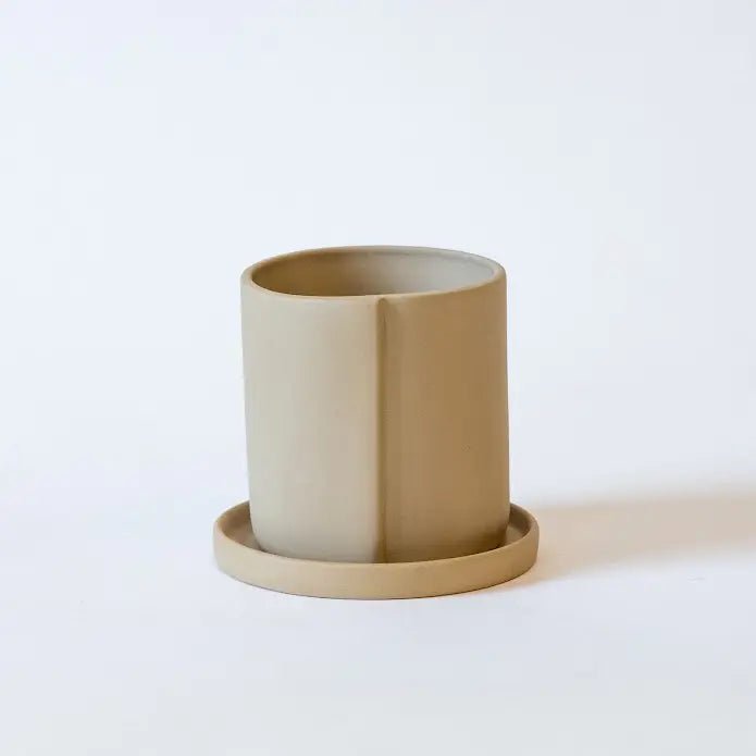Lucy Faceplanter | {neighborhood} Friend Assembly